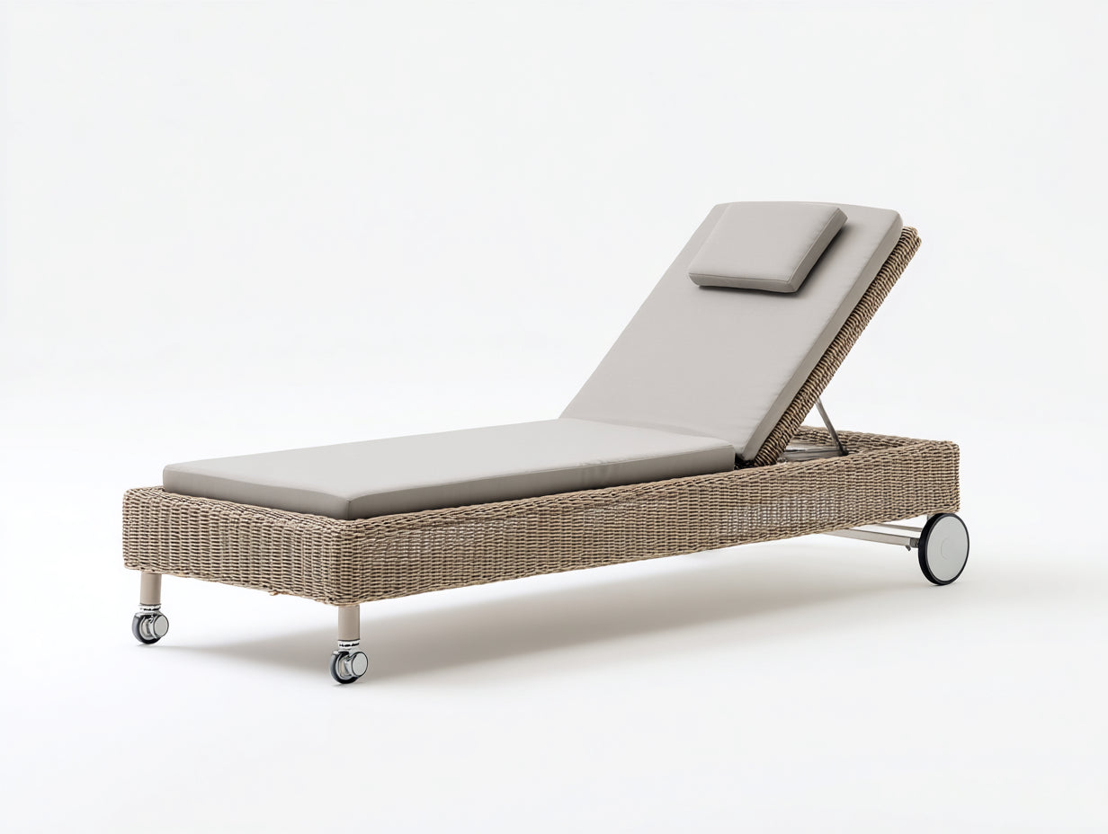 Sonnenliege Rattan 205x72x88 cm - Natur-Grau - verstellbare Gartenliege mit Rollen