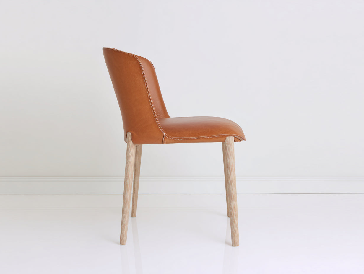 Esszimmerstühle 48x56x88 cm - Kunstleder in Braun und Holzbeine in Natur - für Esszimmer - moderner Stil